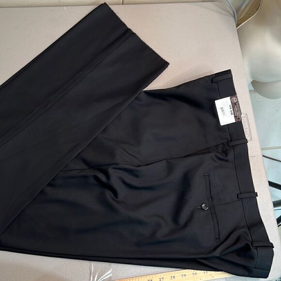 Caravelli Collezione Black Flat Front Dress Pants 48/38 NWT - Picture 2 of 12